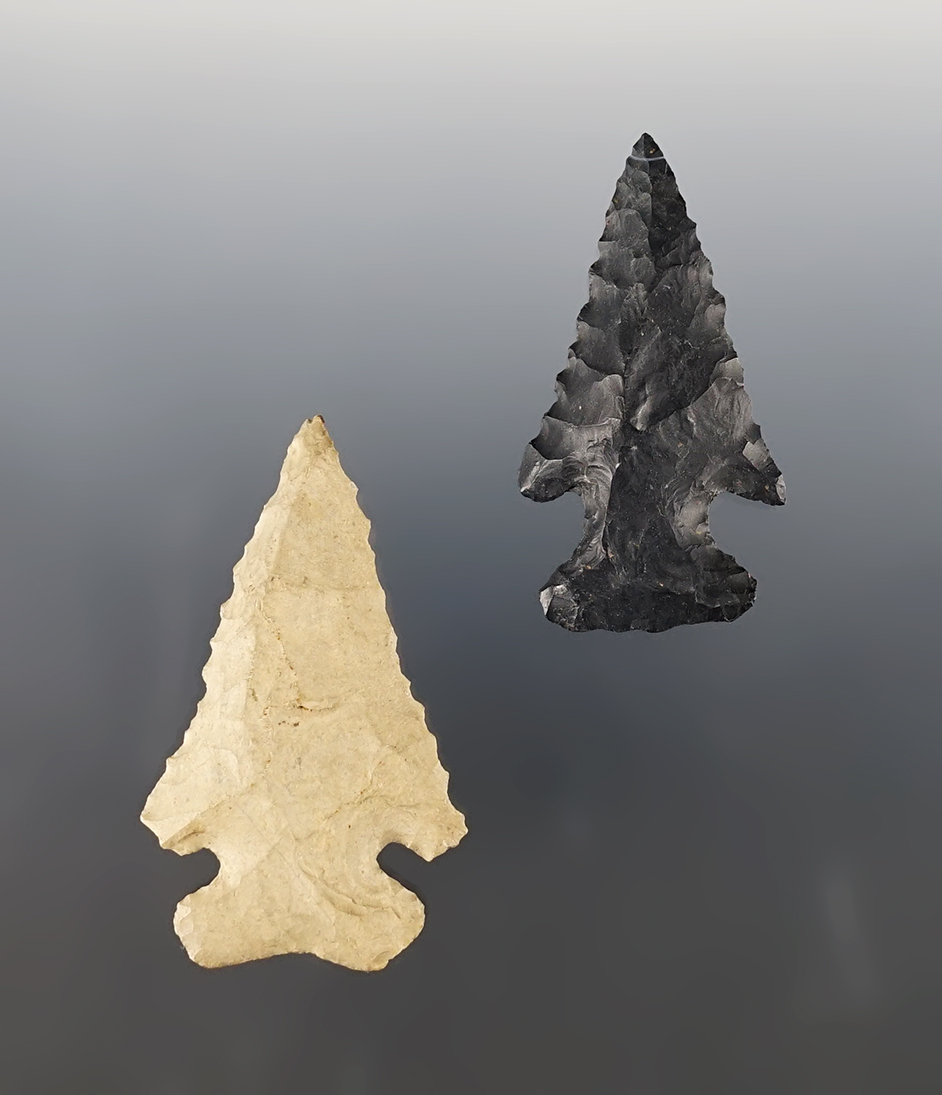 Pair of classic Ohio Thebes points in excellent condition. The largest is 2 7/16".